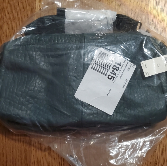 Anthropologie Boxy Leather Crossbody Bag - hunter green - Picture 6 of 8